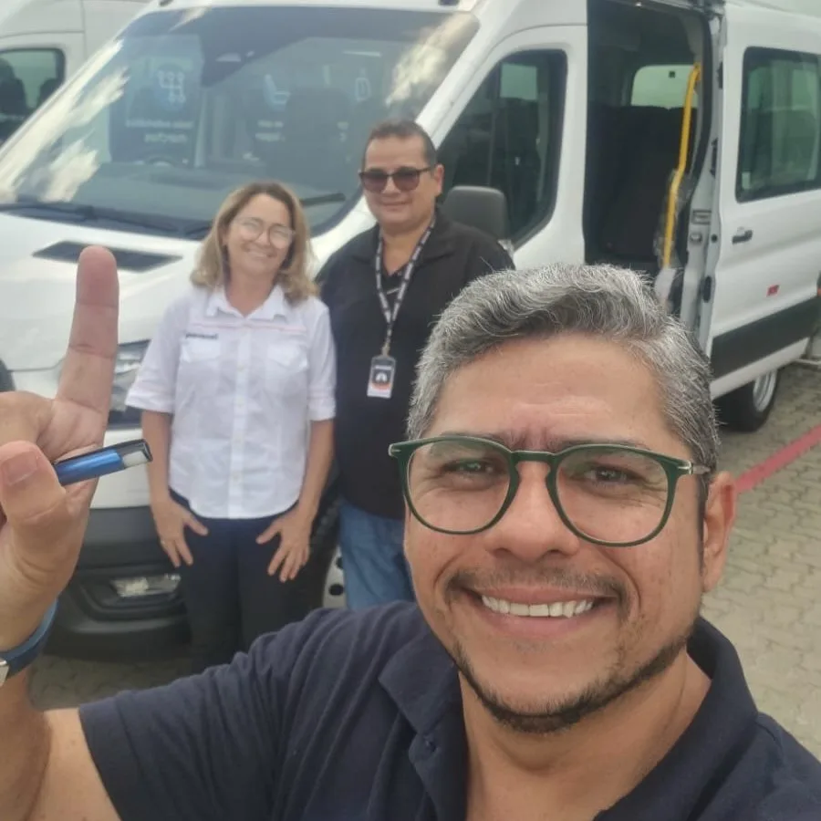 Clientes e parceiros da Locavans